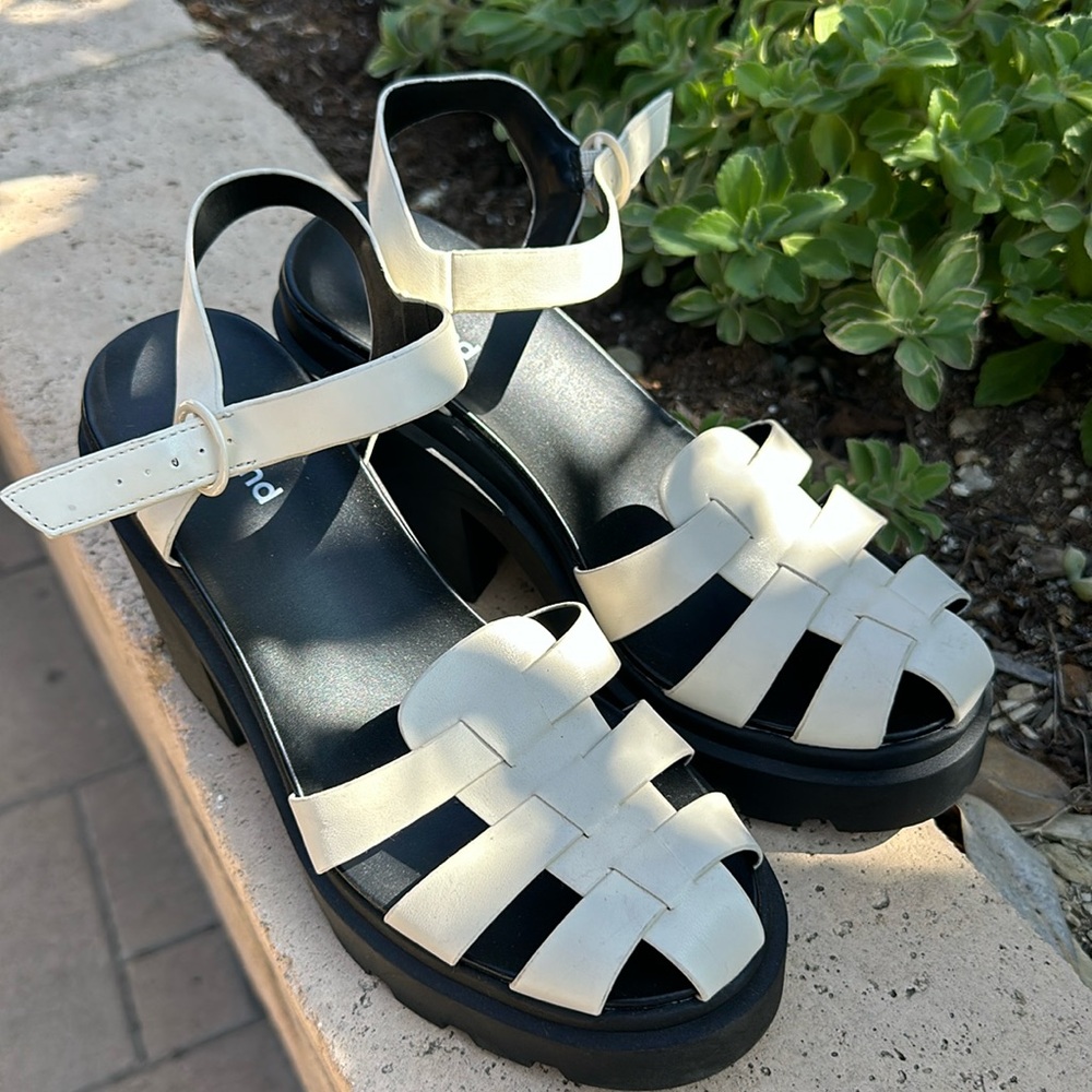 New Abound Marty Jelly platform shoes heels Chunky y2K sandals white black